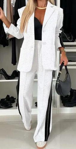 Lara Stylish Blazer Set for Women (One Set)